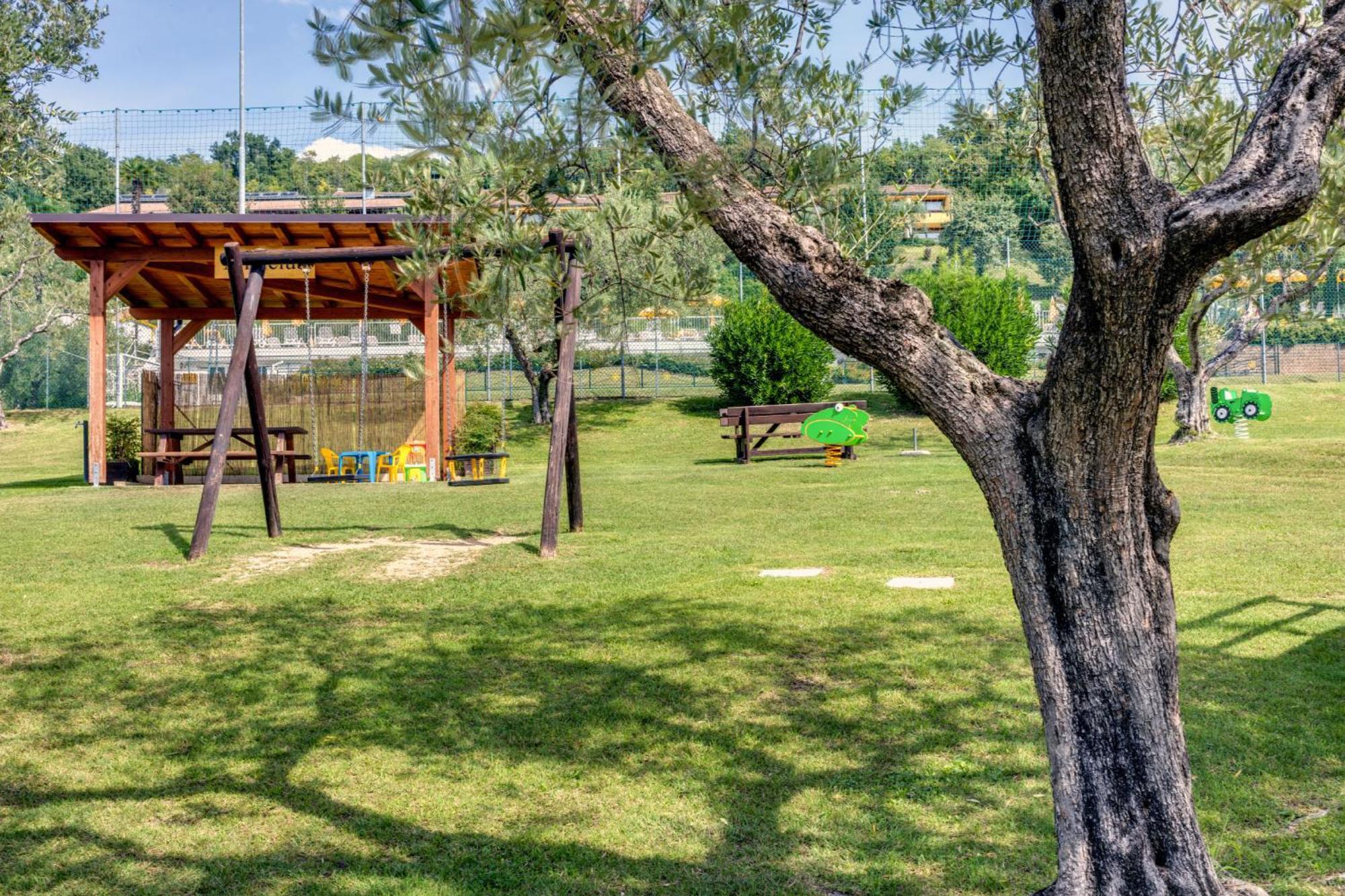 Poiano Garda Resort Appartamenti Esterno foto